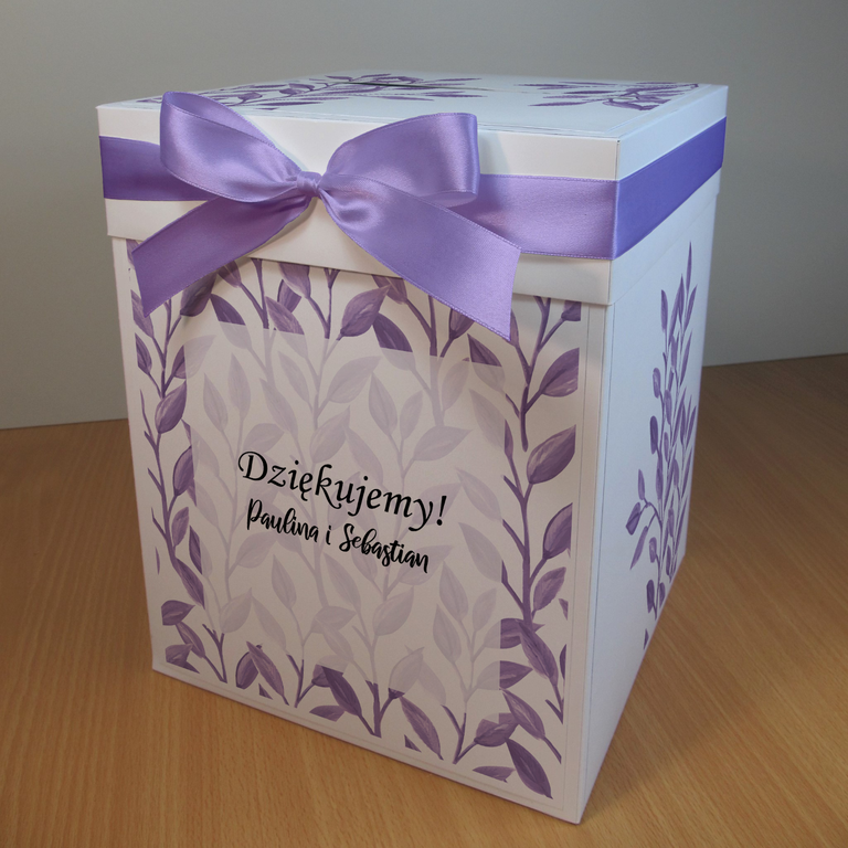 Pudełko papierowe z motywem fioletowych liści