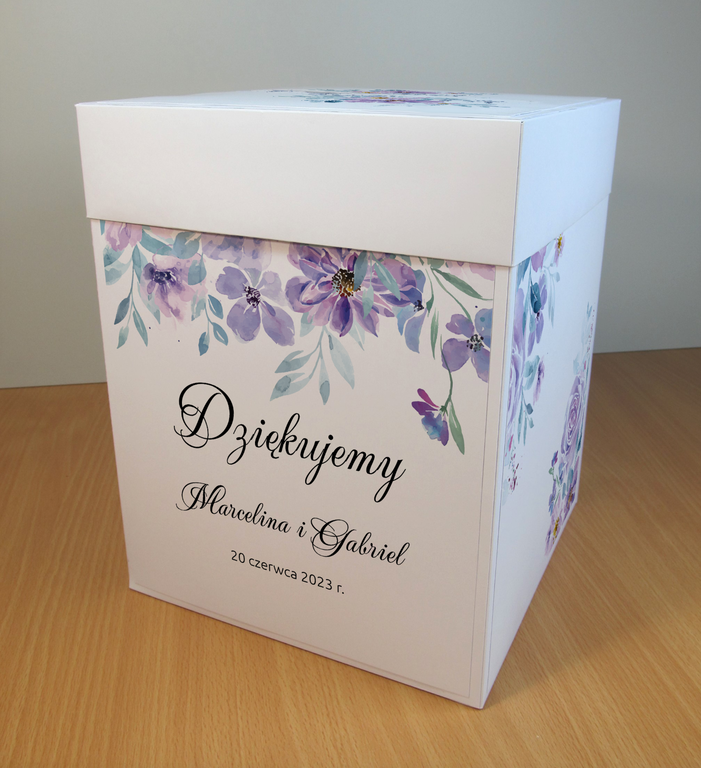 Pudełko na koperty z motywem fioletowych akwarelowych kwiatów